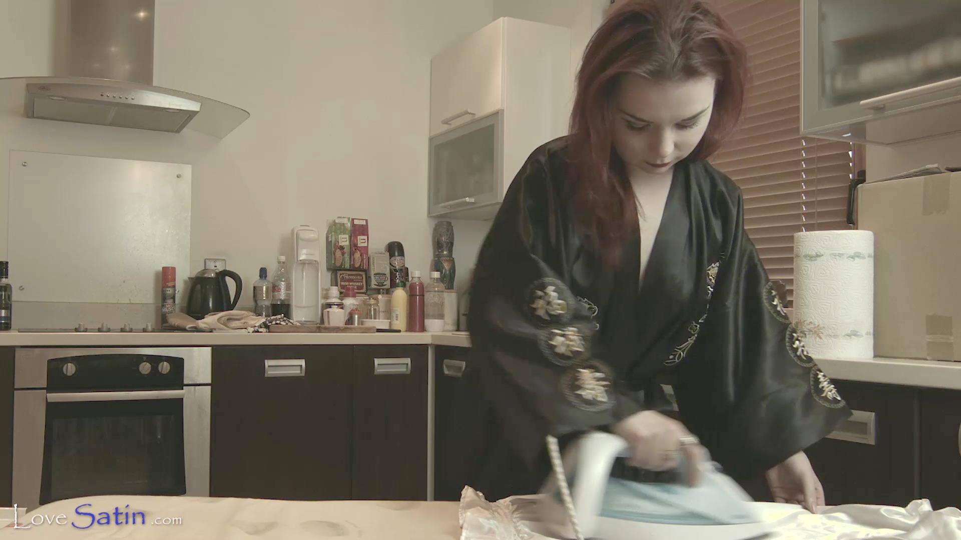 content/Bella/Bella-Ironing-Satin-Video/0.jpg