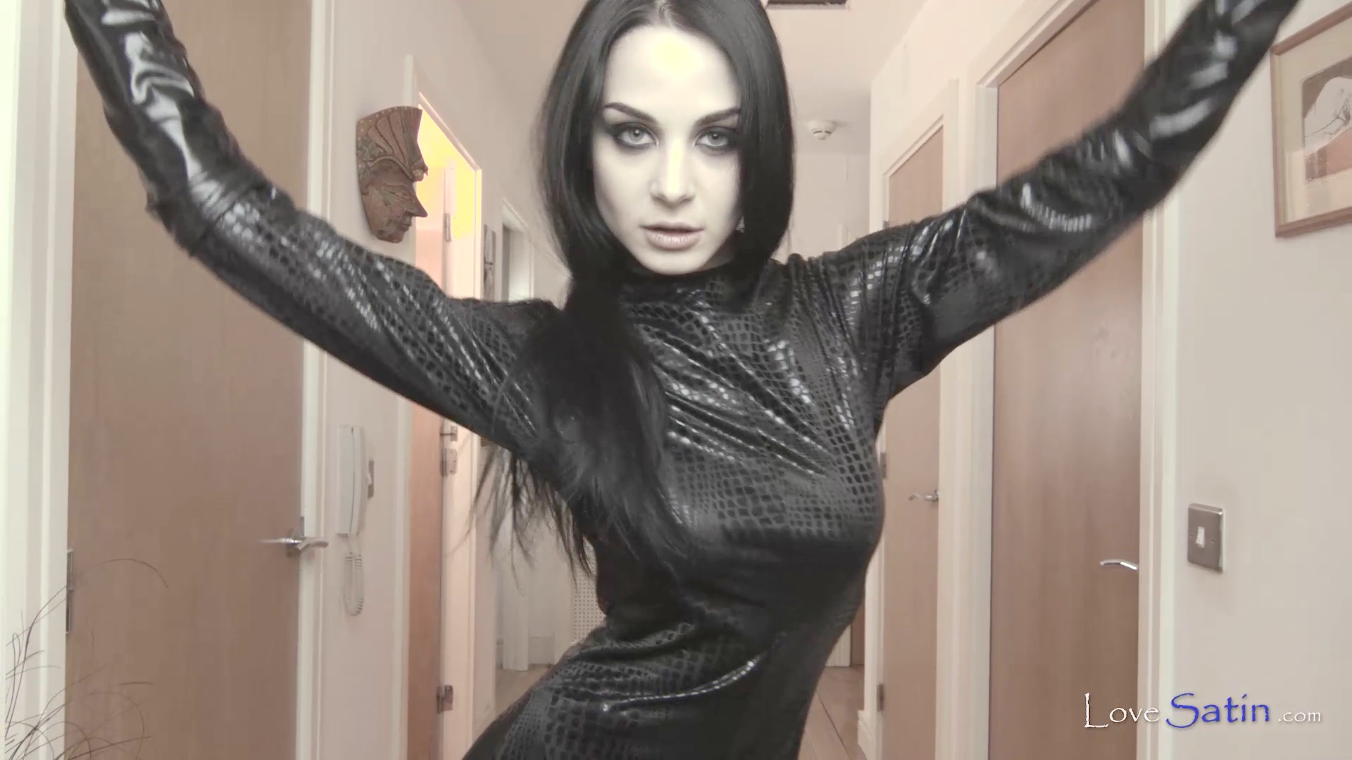 content/Lorelei/LORELEI-BLACK-CATSUIT-VIDEO/0.jpg