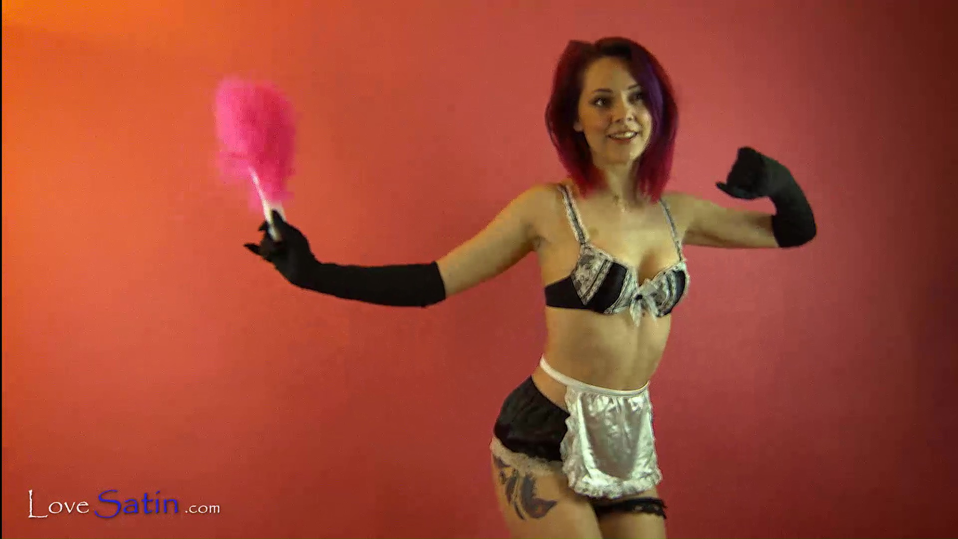 content/Polly/Polly-FrenchMaid-Video/2.jpg